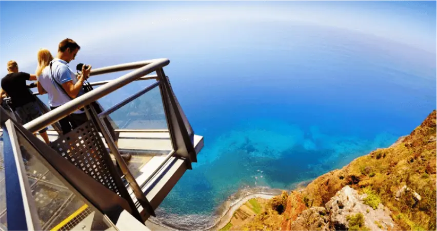 Cabo GirÃ£o cliff